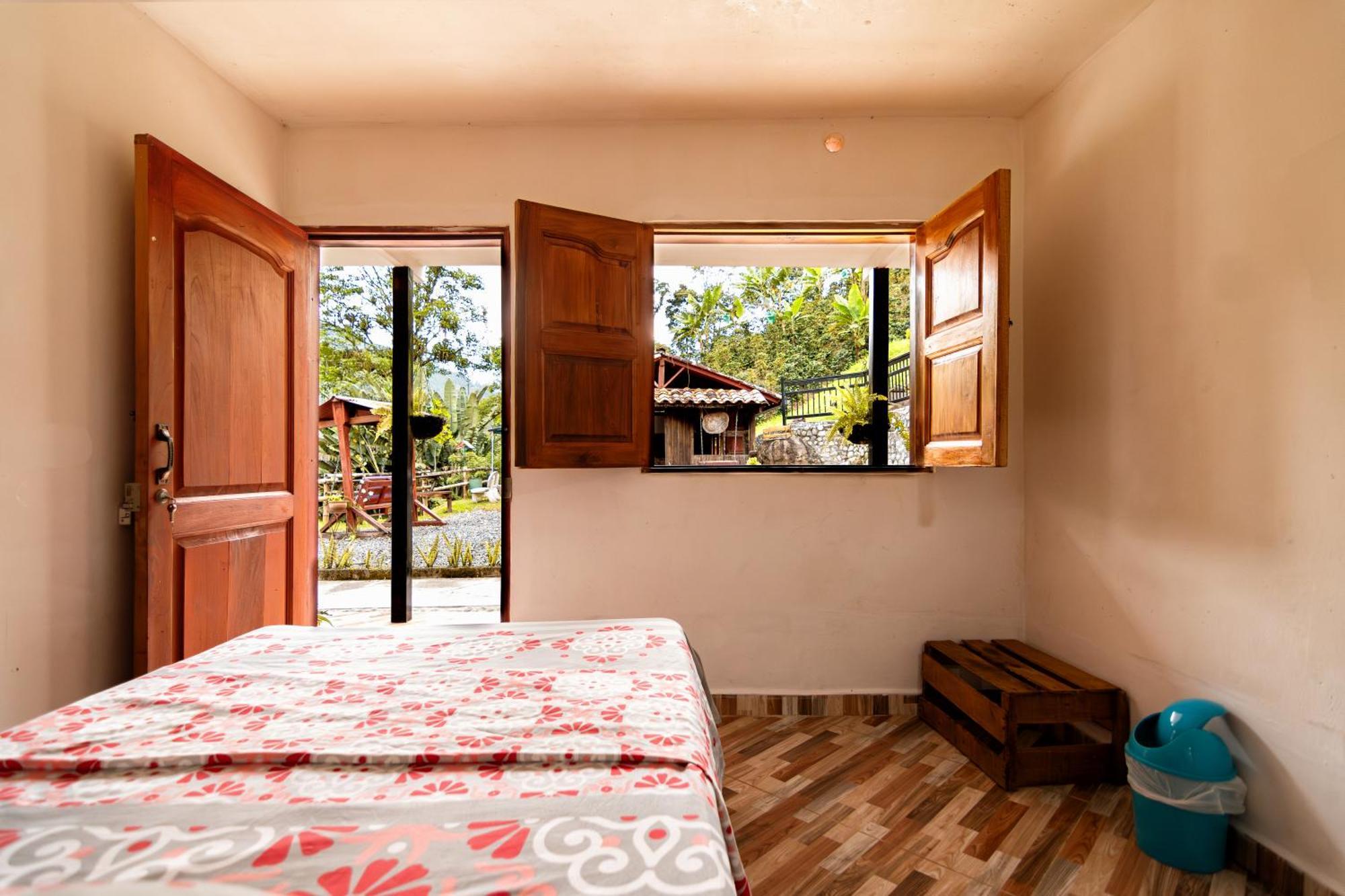 Hotel Orillas Del Pizano 贾丁 外观 照片
